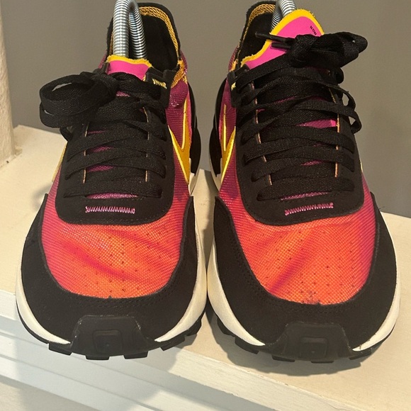 Men’s Size 7.5 Nike Waffle One Active Fuchsia Pink Yellow Black Shoes DA7995-600 - Picture 6 of 9